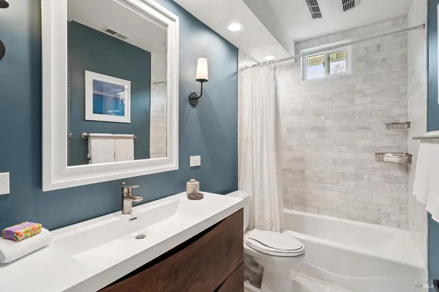 $1,895,000 | 247 Chapman Drive, Corte Madera, CA 94925