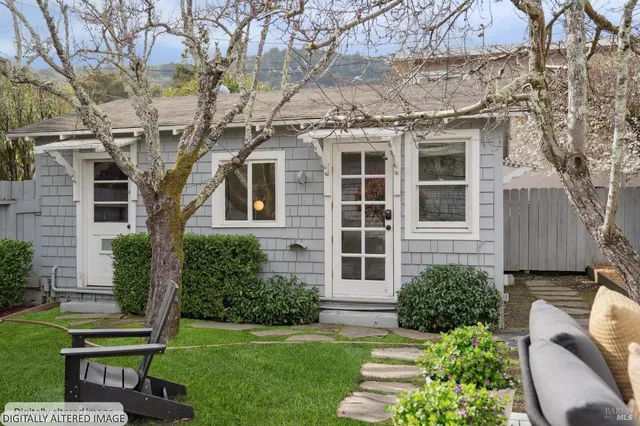 $1,895,000 | 247 Chapman Drive, Corte Madera, CA 94925