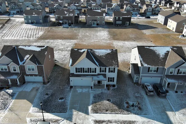 $395,000 | 6948 Sablecliff Way, Brownsburg, IN 46112