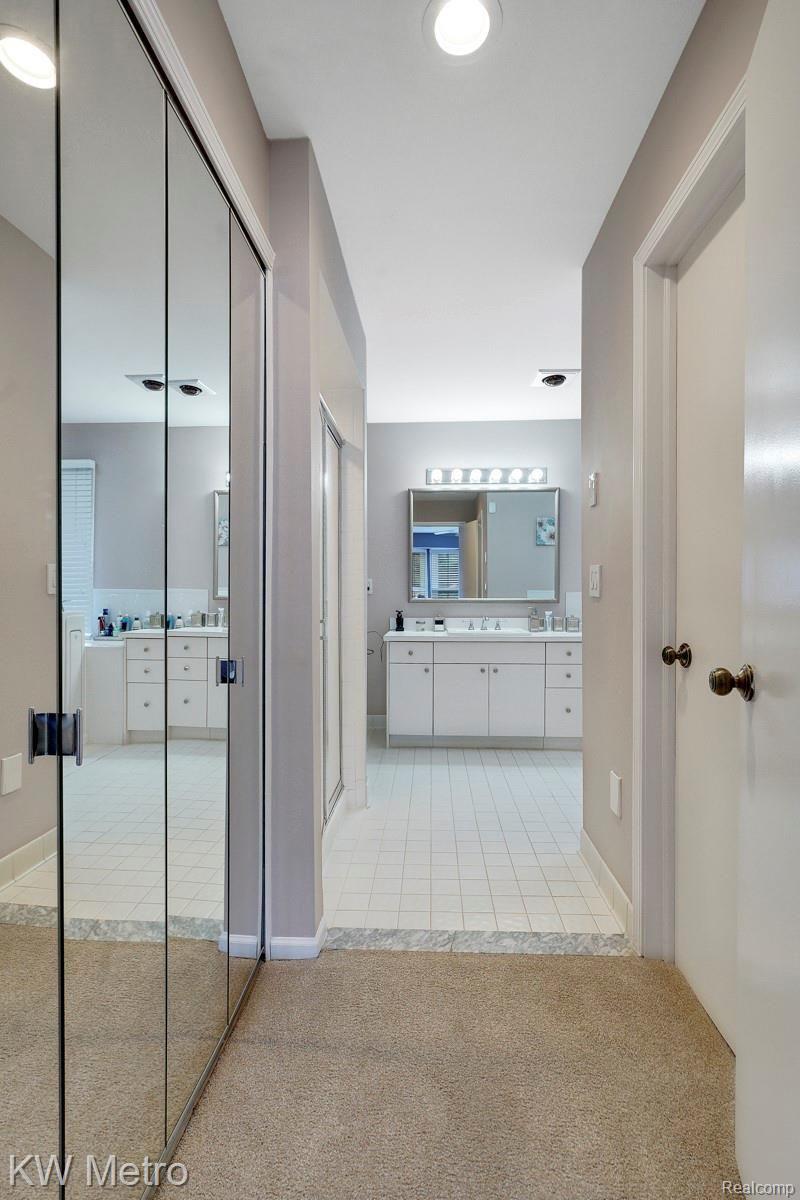36915 Valley Ridge Drive Farmington, MI 48331 - Photo 8 of 39 dsc08493-dsc08495.jpg