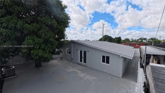 $574,950 | 1575 West 6th Avenue, Hialeah, FL 33010