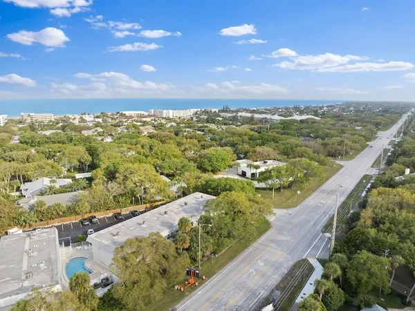 $2,750 | 900 Jasmine Lane, Unit 10A, Vero Beach, FL 32963