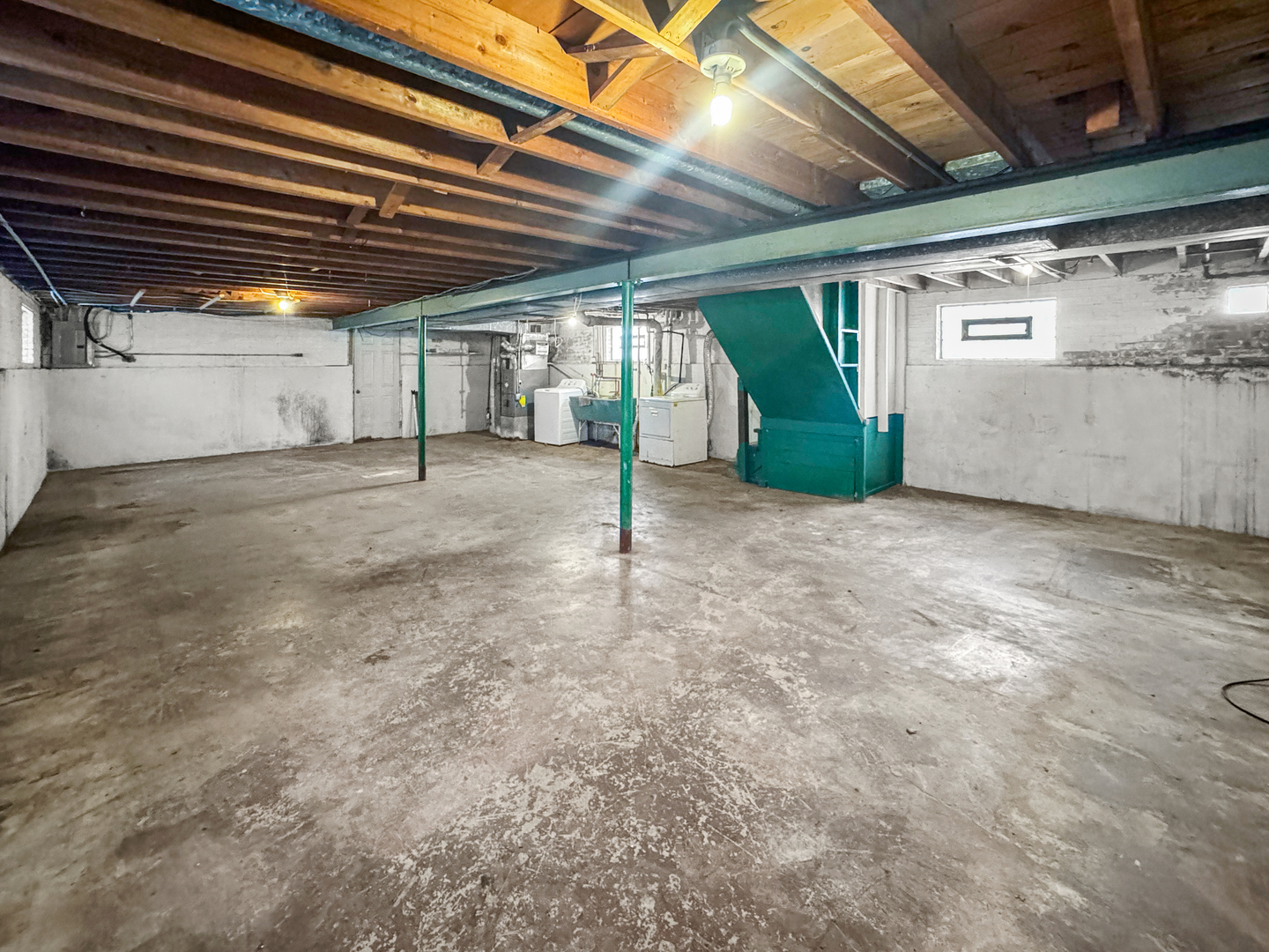 12326 South Indiana Avenue Chicago, IL 60628 - Photo 10 of 14 a view of empty room