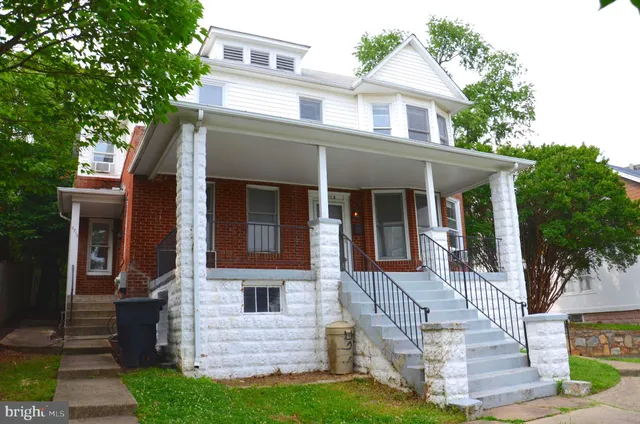 $1,250,000 | 2713 24th Road South, Unit A & B, Arlington, VA 22206