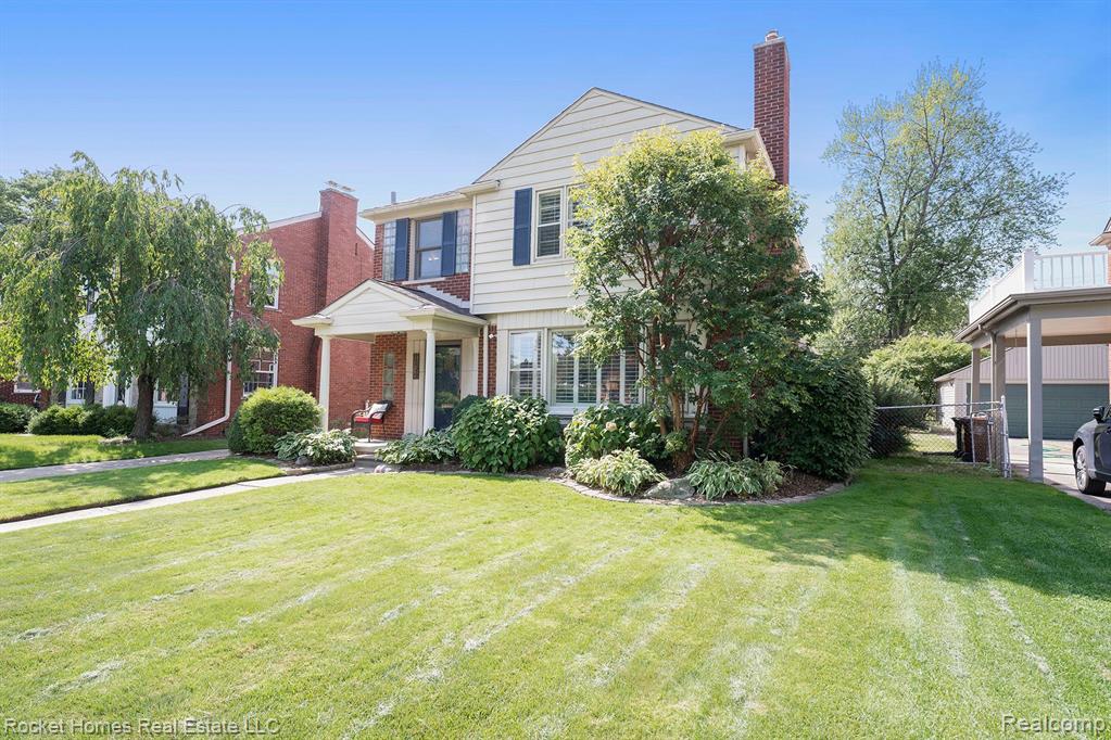 1629 Prestwick Road Grosse Pointe Woods, MI 48236 - Photo 2 of 37