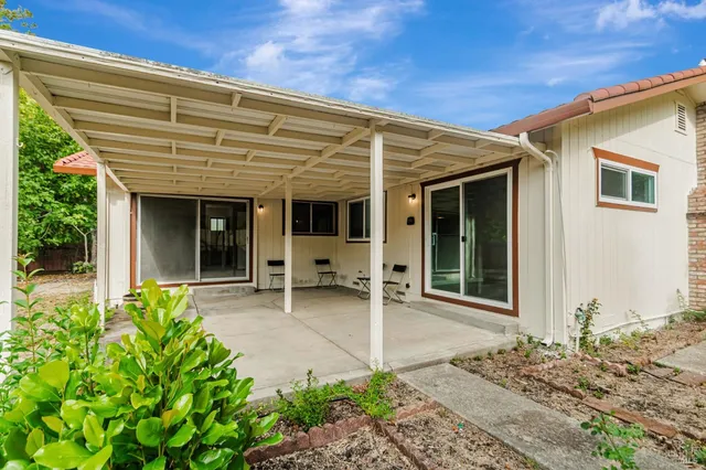 $749,000 | 1103 Mitzi Drive, Calistoga, CA 94515