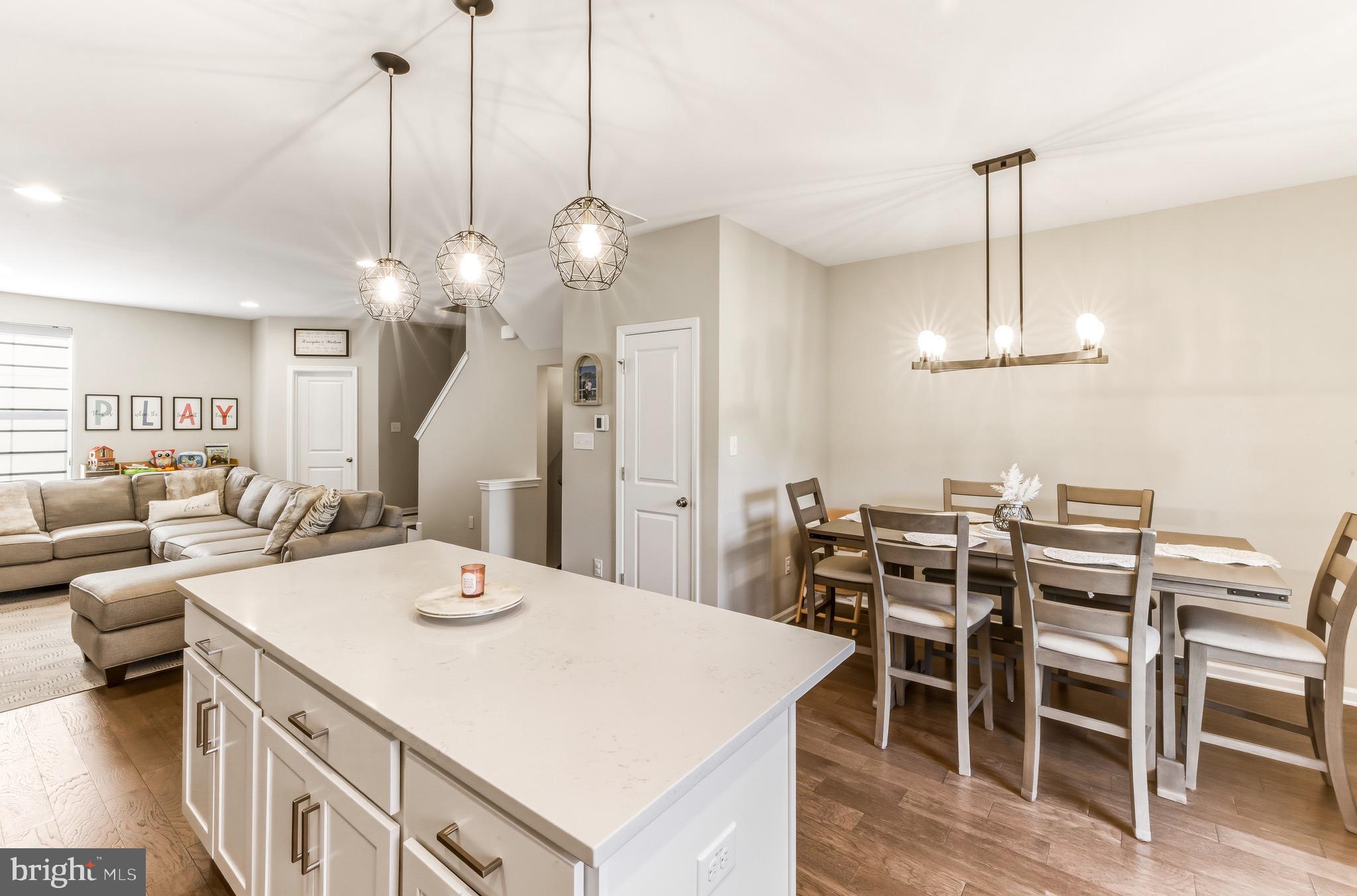 93 Aviary Road Thorofare, NJ 08086 - Photo 9 of 39 Kitchen & Dining Room