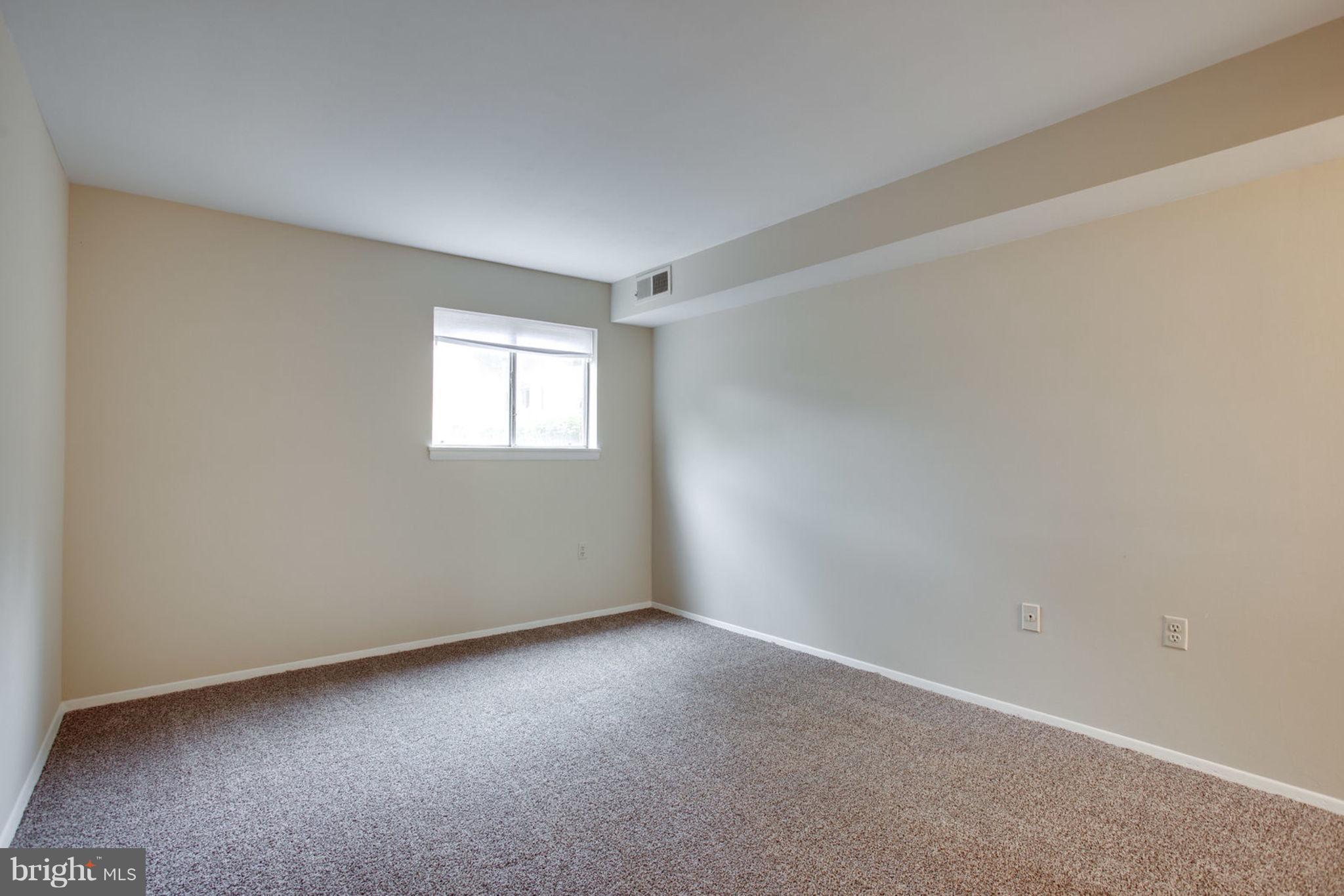 18810 Walkers Choice Road, Unit 1 Gaithersburg, MD 20886 - Photo 11 of 20 Bedroom