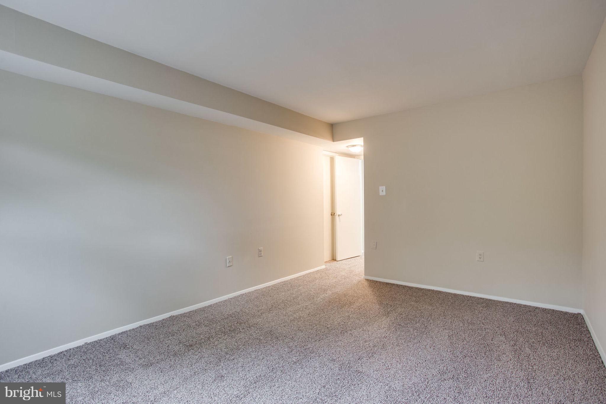 18810 Walkers Choice Road, Unit 1 Gaithersburg, MD 20886 - Photo 12 of 20 Bedroom
