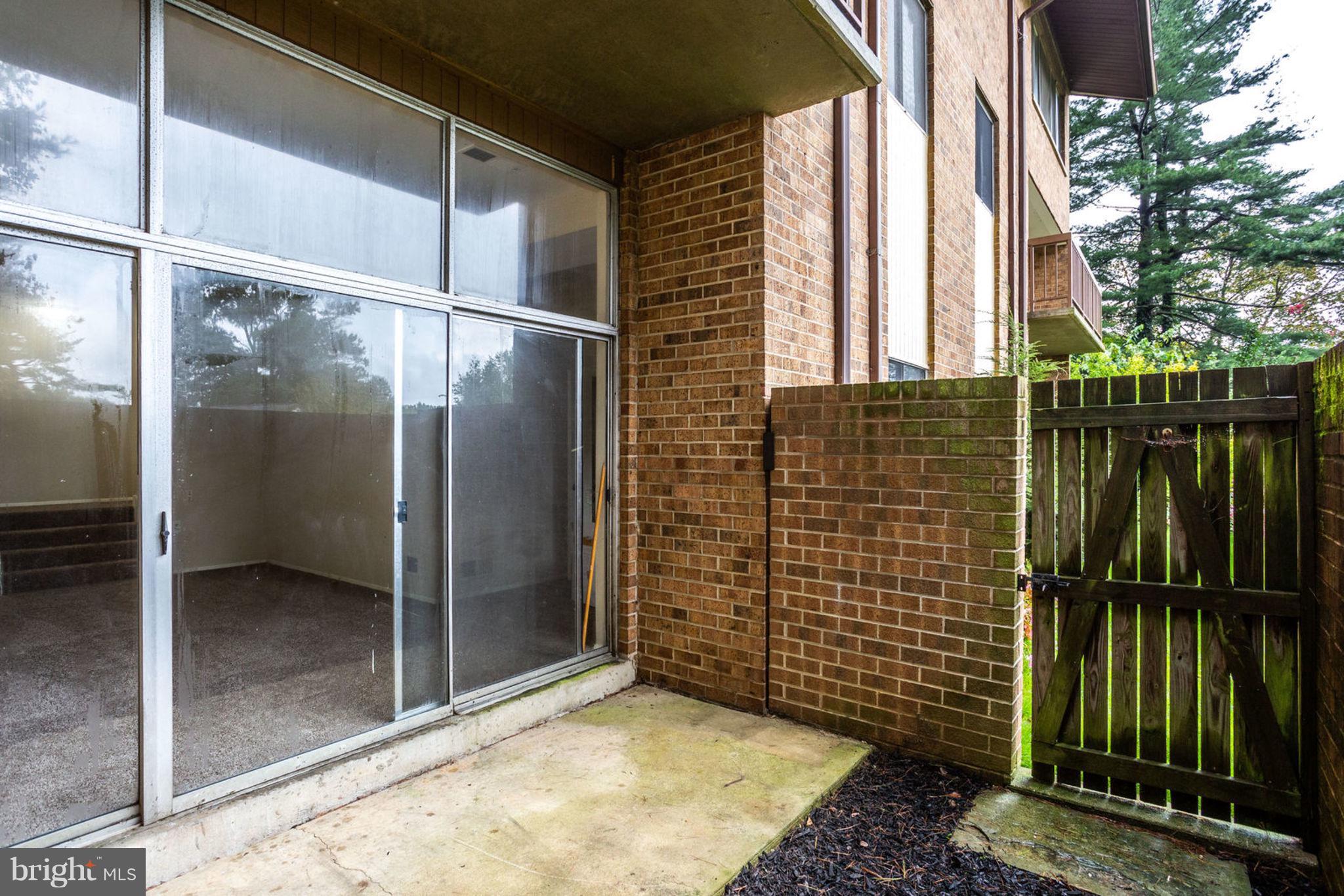 18810 Walkers Choice Road, Unit 1 Gaithersburg, MD 20886 - Photo 19 of 20 Exterior (Rear)