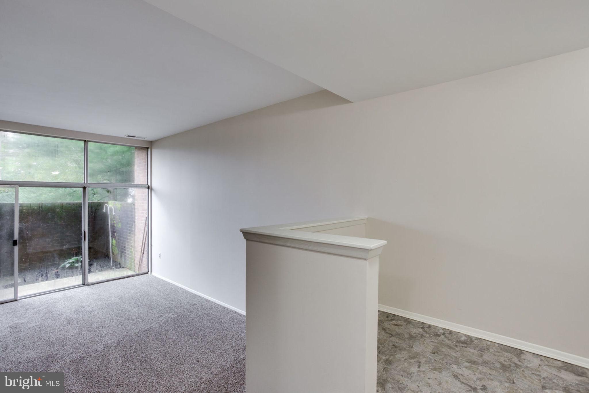 18810 Walkers Choice Road, Unit 1 Gaithersburg, MD 20886 - Photo 5 of 20 Family Room