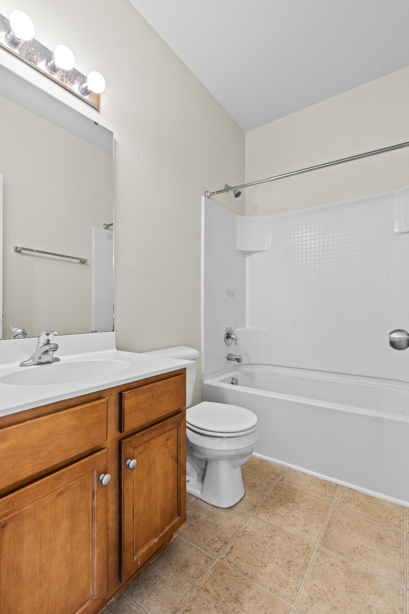 183 Decatur Drive Summerville, SC 29486 - Photo 37 of 64 Guest Bath