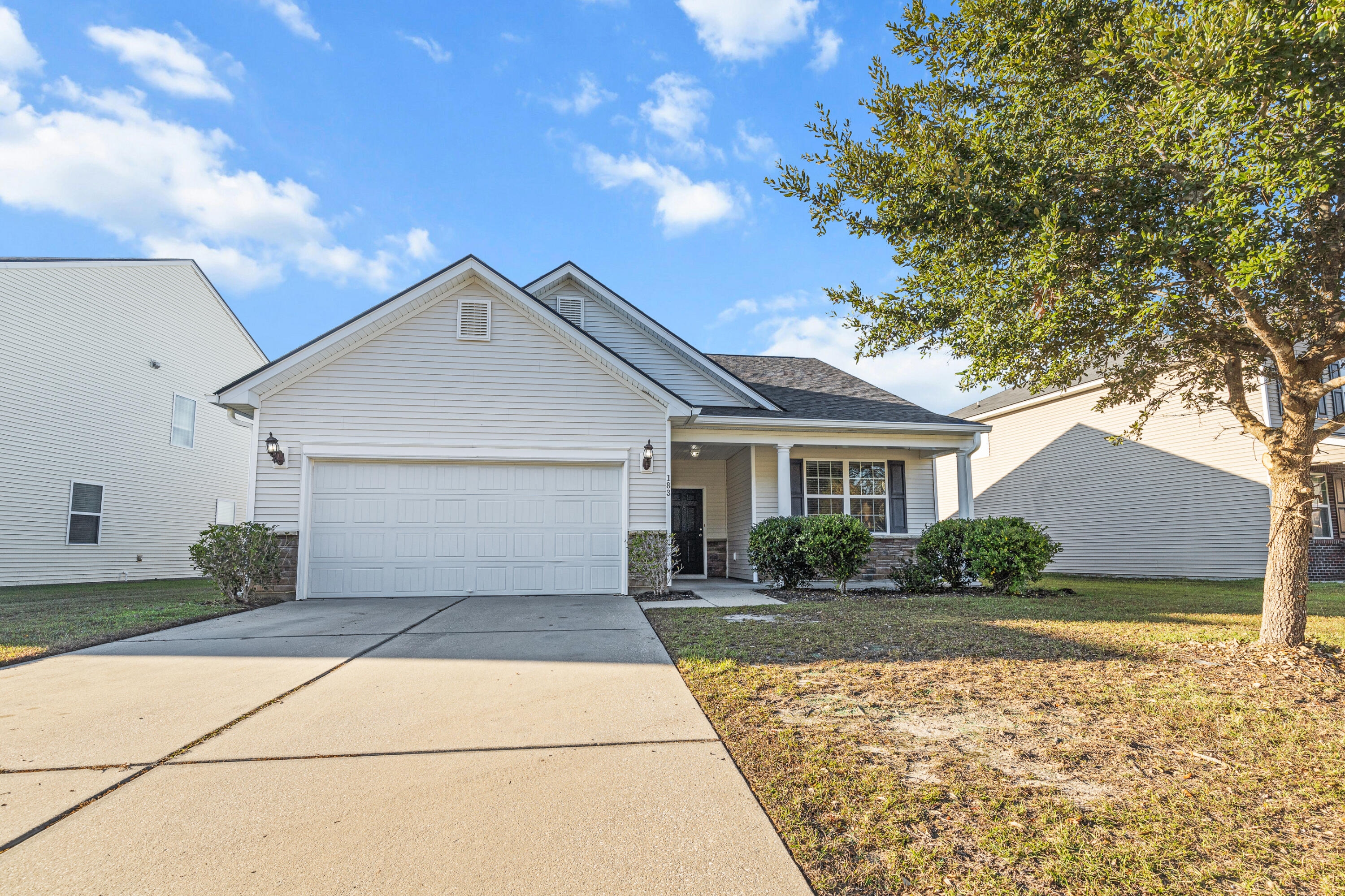 183 Decatur Drive Summerville, SC 29486 - Photo 4 of 64 183 Decatur Dr