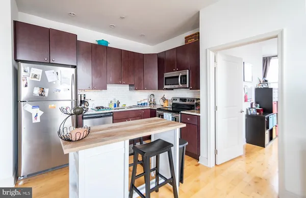 $2,391 | 427 Monroe Street, Unit 402, Philadelphia, PA 19147