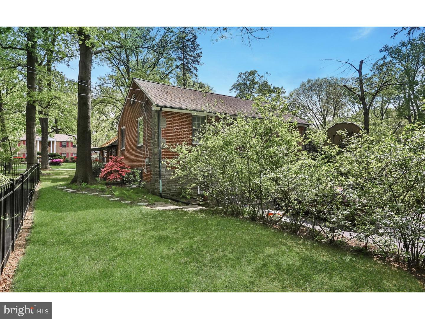 1700 Harris Road Glenside, PA 19038 - Photo 21 of 25 Exterior Side