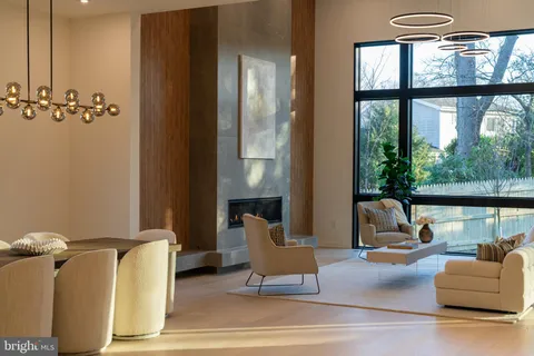 $3,595,888 | 7103 Westbury Road, McLean, VA 22101