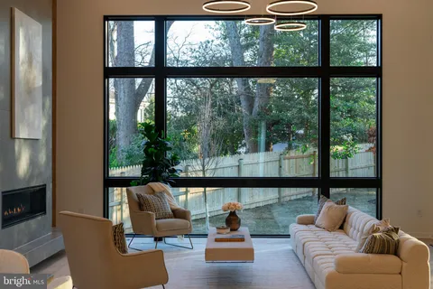 $3,595,888 | 7103 Westbury Road, McLean, VA 22101