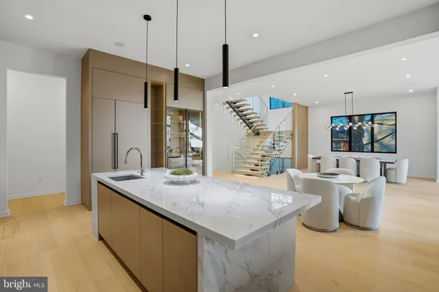 $3,595,888 | 7103 Westbury Road, McLean, VA 22101