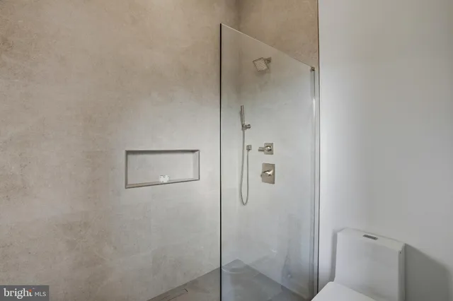 $3,595,888 | 7103 Westbury Road, McLean, VA 22101