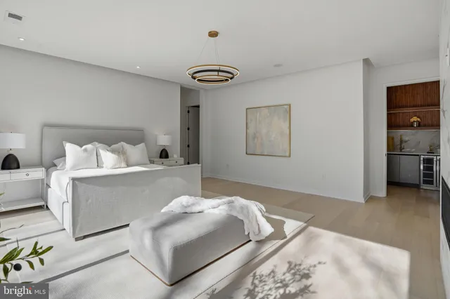 $3,595,888 | 7103 Westbury Road, McLean, VA 22101