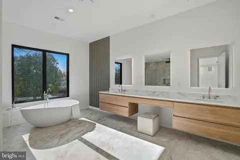 $3,595,888 | 7103 Westbury Road, McLean, VA 22101