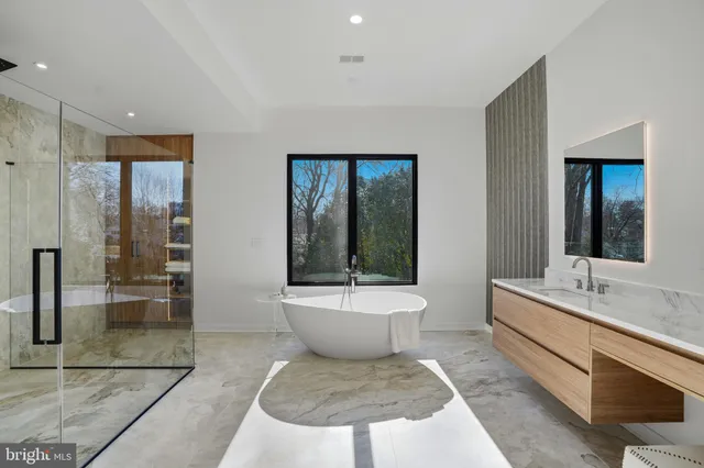 $3,595,888 | 7103 Westbury Road, McLean, VA 22101