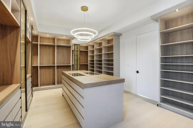 $3,595,888 | 7103 Westbury Road, McLean, VA 22101