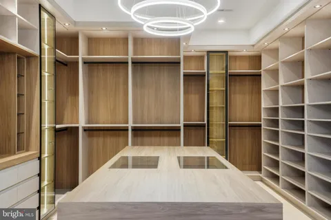 $3,595,888 | 7103 Westbury Road, McLean, VA 22101