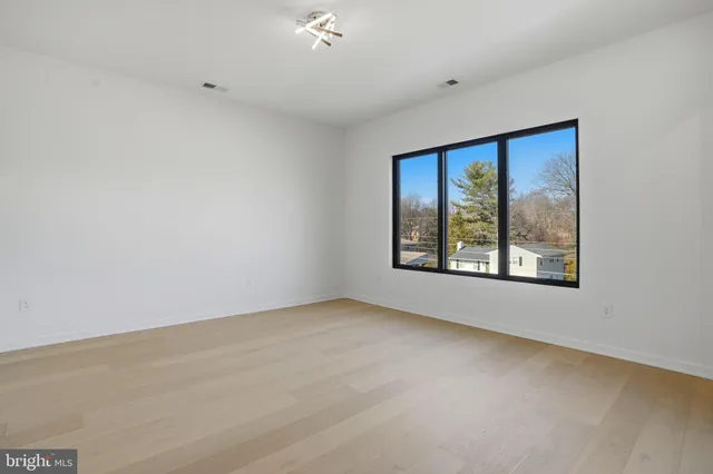 $3,595,888 | 7103 Westbury Road, McLean, VA 22101