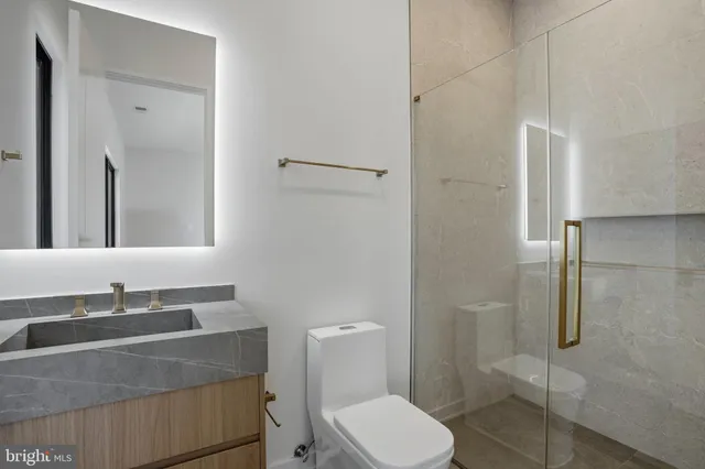 $3,595,888 | 7103 Westbury Road, McLean, VA 22101