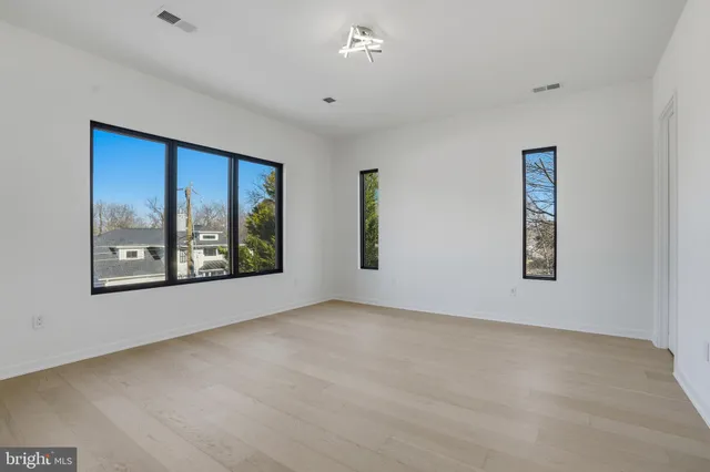 $3,595,888 | 7103 Westbury Road, McLean, VA 22101