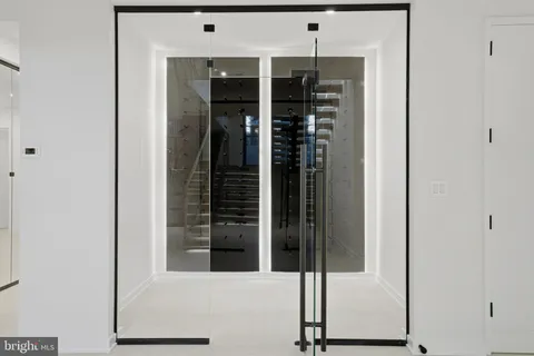 $3,595,888 | 7103 Westbury Road, McLean, VA 22101