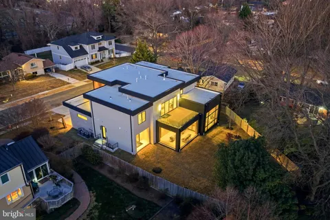 $3,595,888 | 7103 Westbury Road, McLean, VA 22101