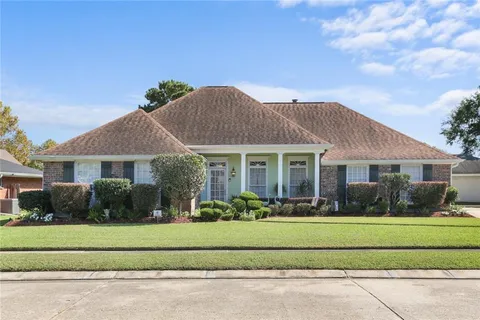 $425,000 | 18 Everglades Street, Kenner, LA 70065