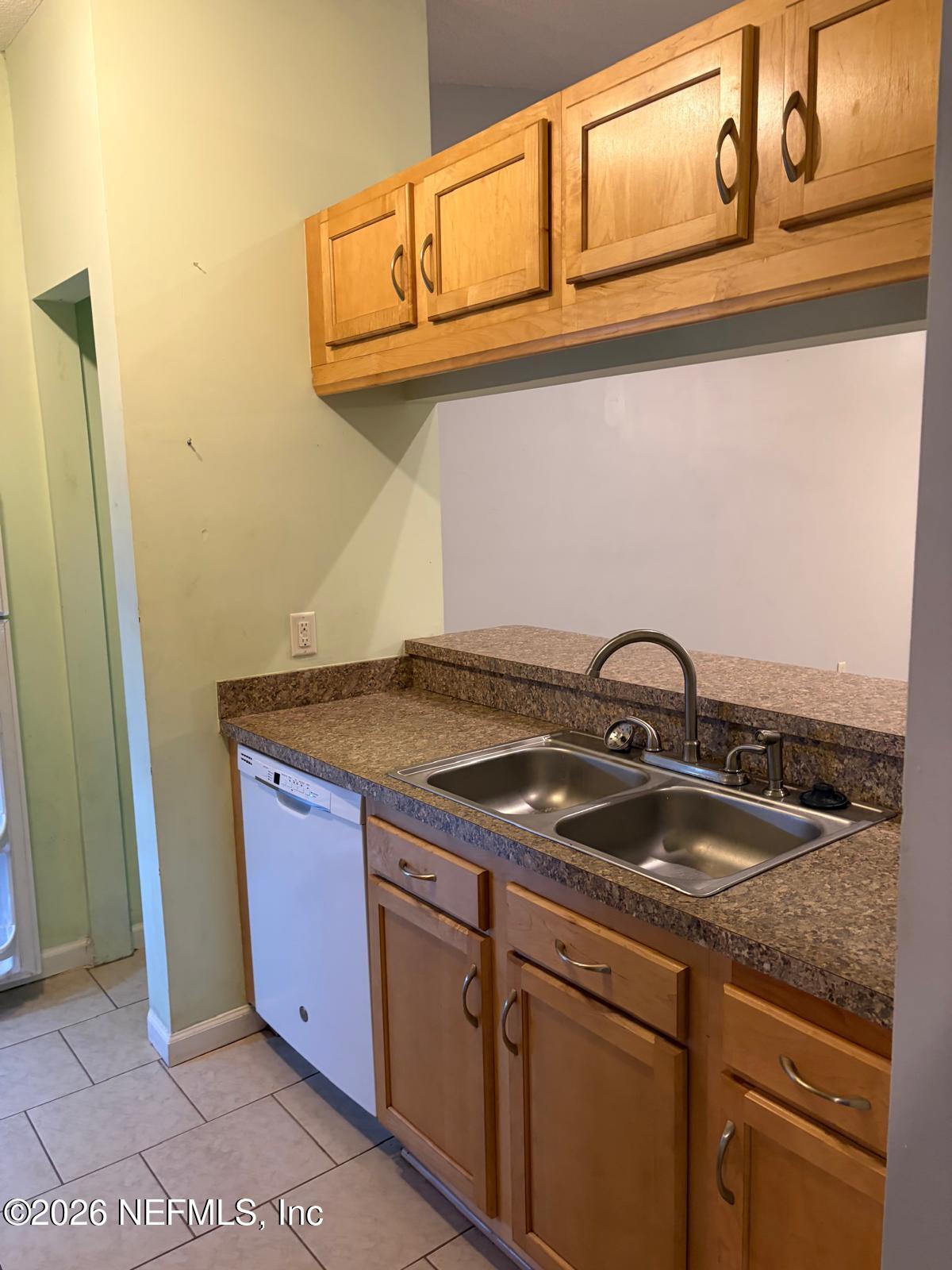 3270 Ricky Drive, Unit 303 Jacksonville, FL 32223 - Photo 5 of 21 WhatsApp Image 2026-03-28 at 5.11.28 PM