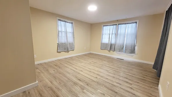 $1,900 | 2701 Wilshire Boulevard, Joliet, IL 60435