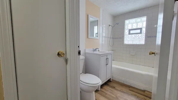 $1,900 | 2701 Wilshire Boulevard, Joliet, IL 60435