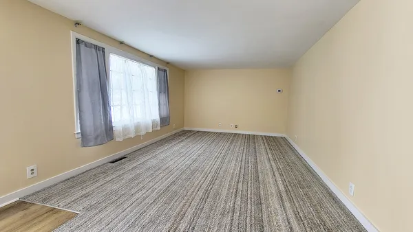 $1,900 | 2701 Wilshire Boulevard, Joliet, IL 60435