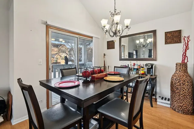 $320,000 | 2797 Shelly Lane, Aurora, IL 60504