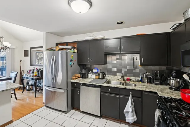 $320,000 | 2797 Shelly Lane, Aurora, IL 60504