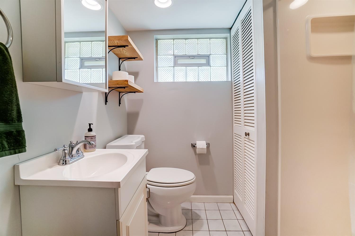 5815 Ridge Avenue Cincinnati, OH 45213 - Photo 22 of 31 Gallery Image 22