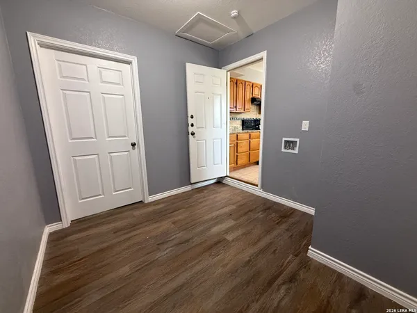 $2,000 | 3730 La Sabre Drive, San Antonio, TX 78218