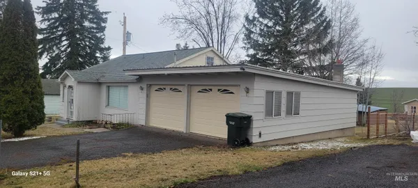 $255,000 | 212 North 4th, Craigmont, ID 83523