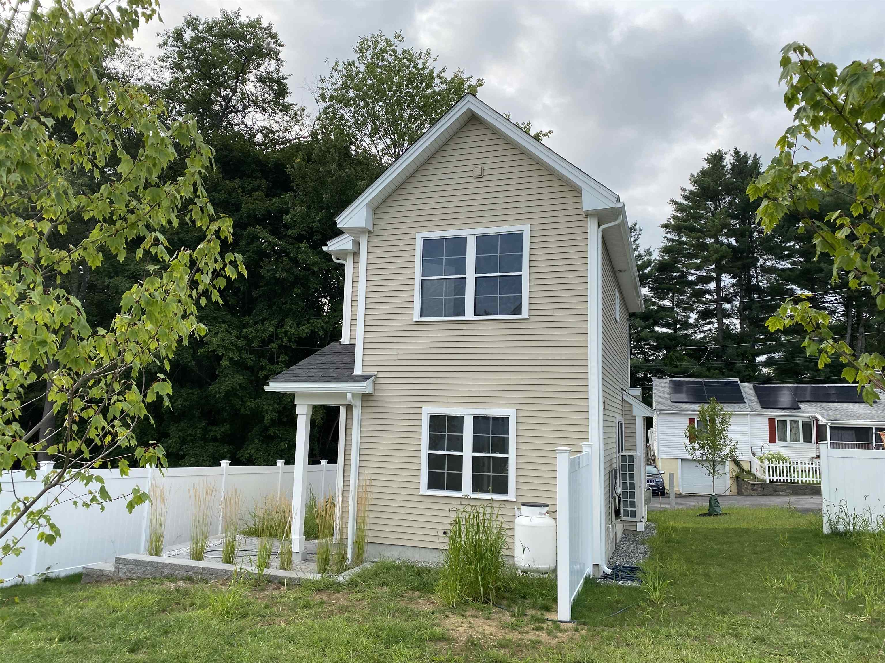 8 Margaret Street Rochester, NH 03867 - Photo 17 of 25
