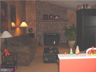 1608 Buttonwood Road Flourtown, PA 19031 - Photo 3 of 6