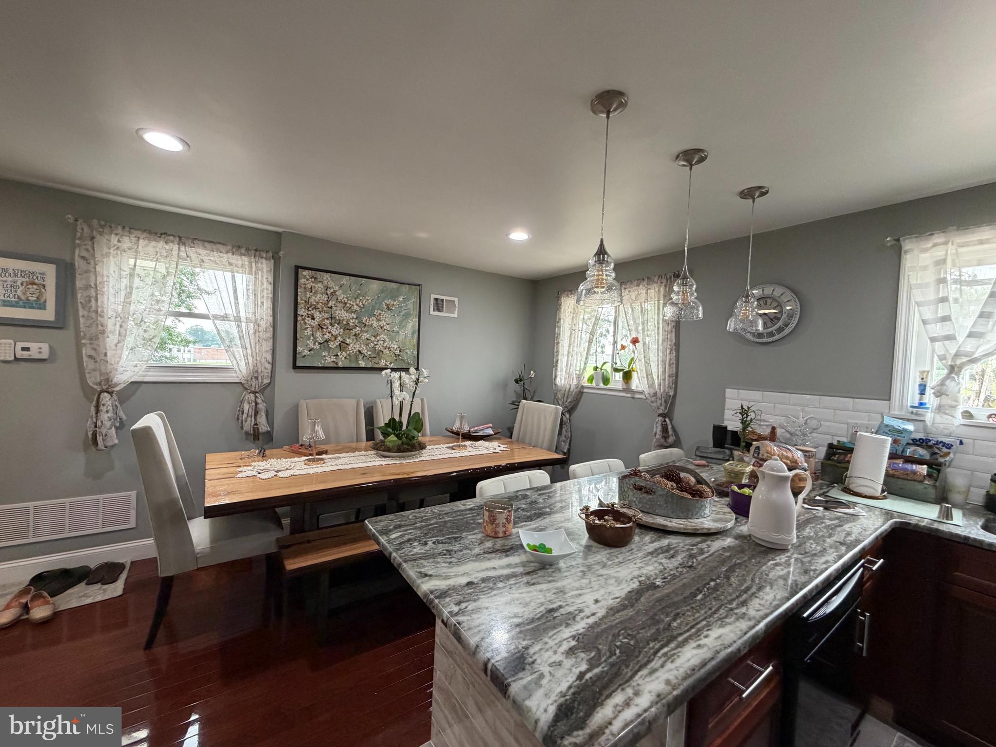 2867 Sebring Road Philadelphia, PA 19152 - Photo 8 of 29 Gallery Image 8