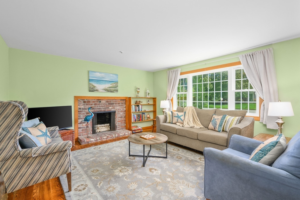 8 Hofe Road Orleans, MA 02653 - Photo 3 of 42 Gallery Image 3