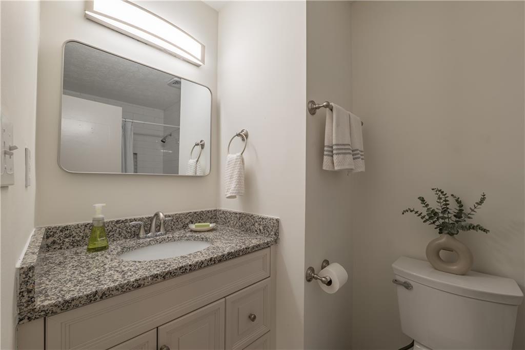 6244 Overlook Road Northwest Peachtree Corners, GA 30092 - Photo 9 of 26