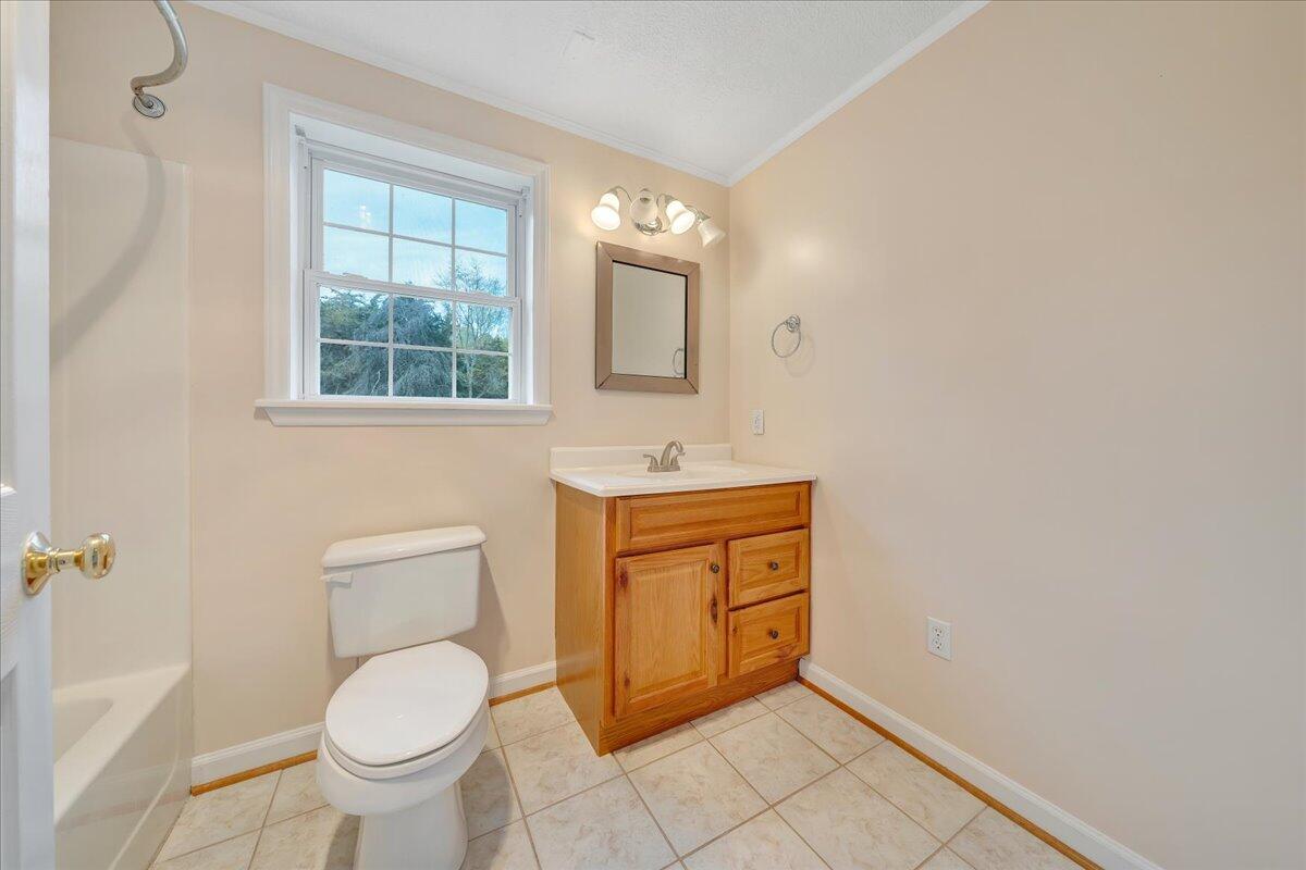 3394 Wheatland Road Fincastle, VA 24090 - Photo 34 of 77 32-MIB06582