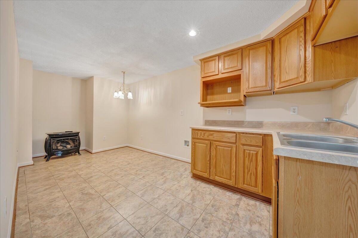 3394 Wheatland Road Fincastle, VA 24090 - Photo 35 of 77 33-MIB06585